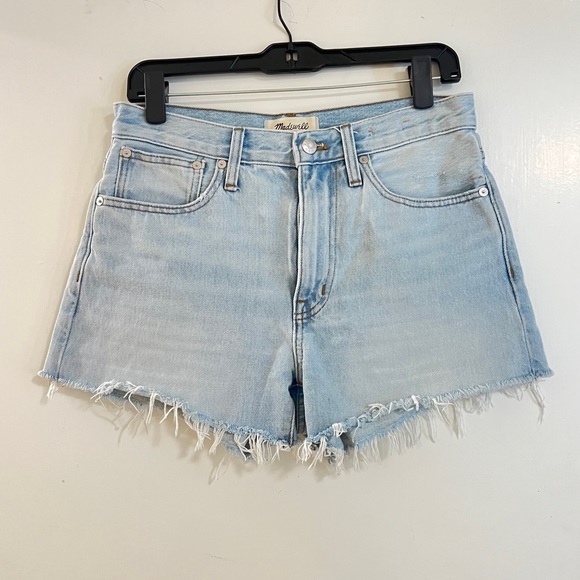 Madewell Relaxed Denim Shorts in Light Wash - Picture 6 of 10
